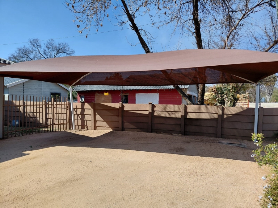 2 Bedroom Property for Sale in Wilkoppies North West
